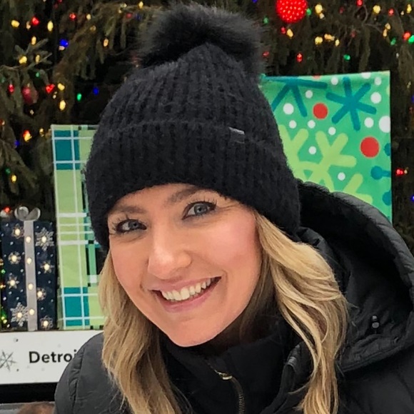 Meet your Posher, Stacey - Picture 1 of 1